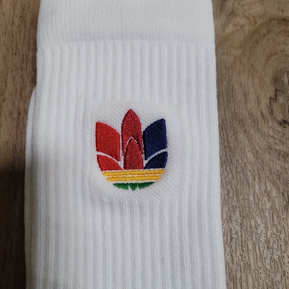 3D TREFOIL CUFF CREW SOCKS - Picture 4 of 4